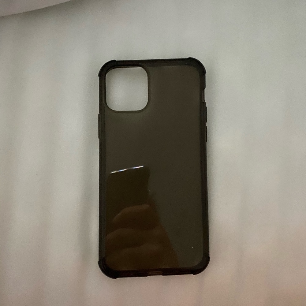 AmazonBasics iPhone 11 Pro (5.8) case